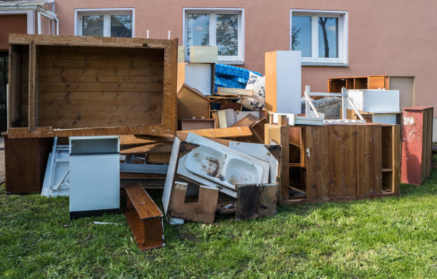 Best Garage Cleanout  in Smithfield, VA